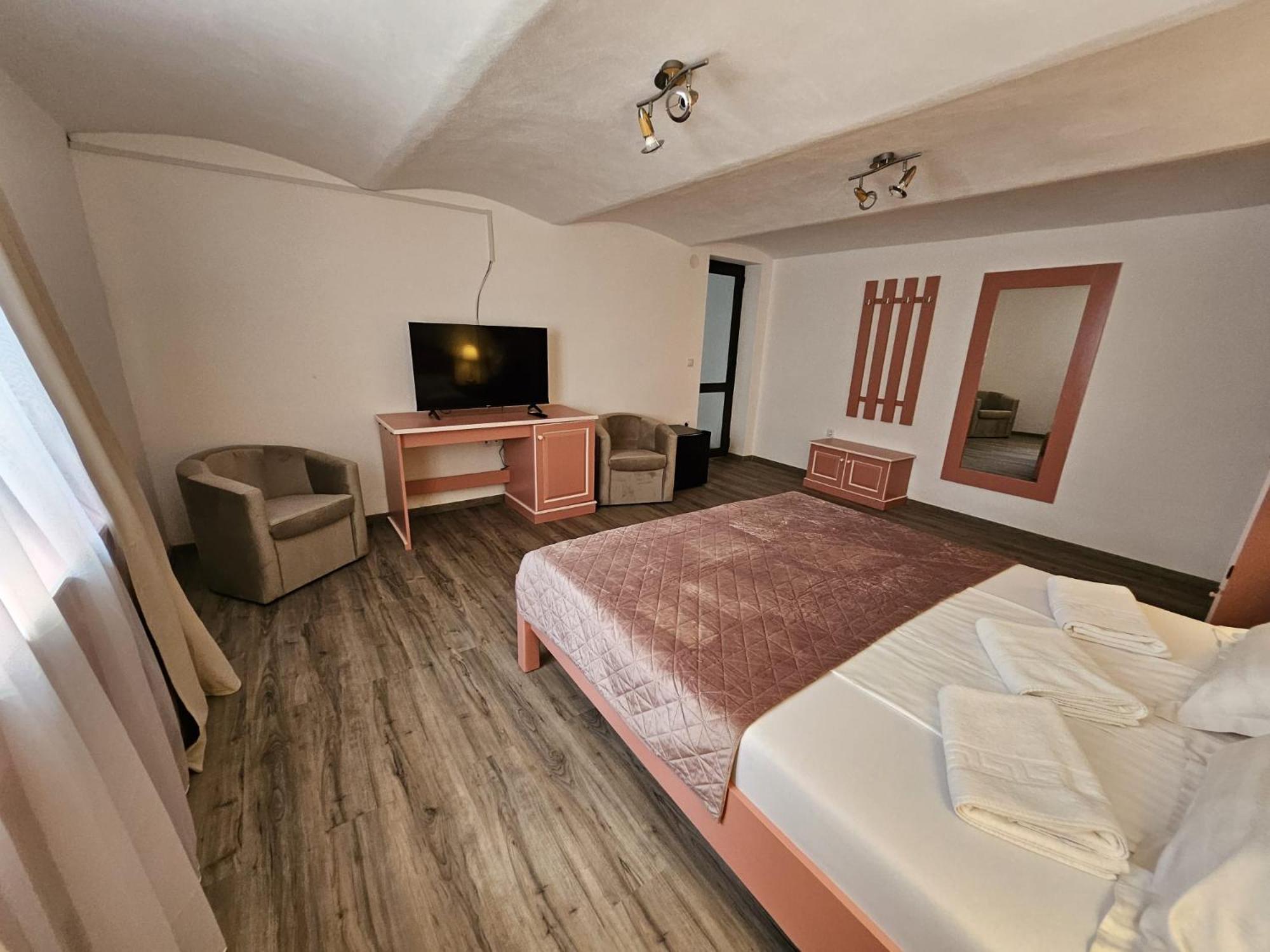 Casa Raduly - Apartament Demisol Сибиу Экстерьер фото