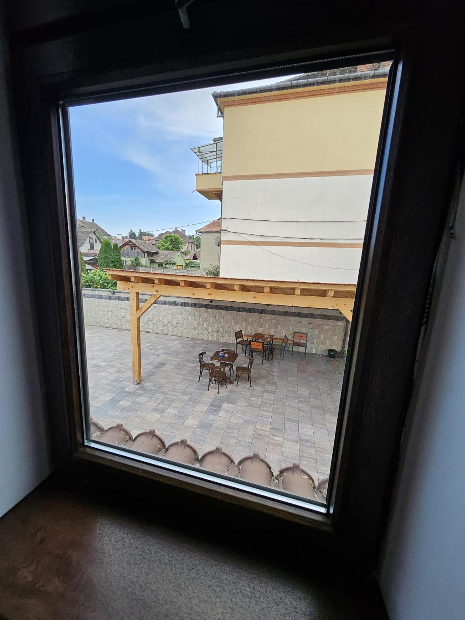 Casa Raduly - Apartament Demisol Сибиу Экстерьер фото